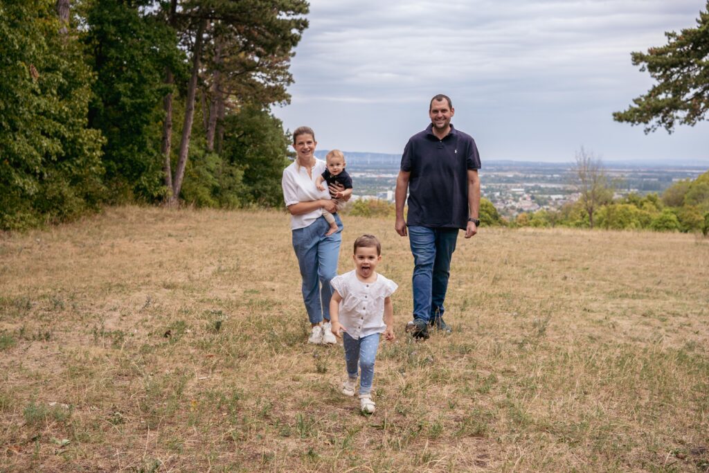 Natürliches stressfreies Familienshooting
