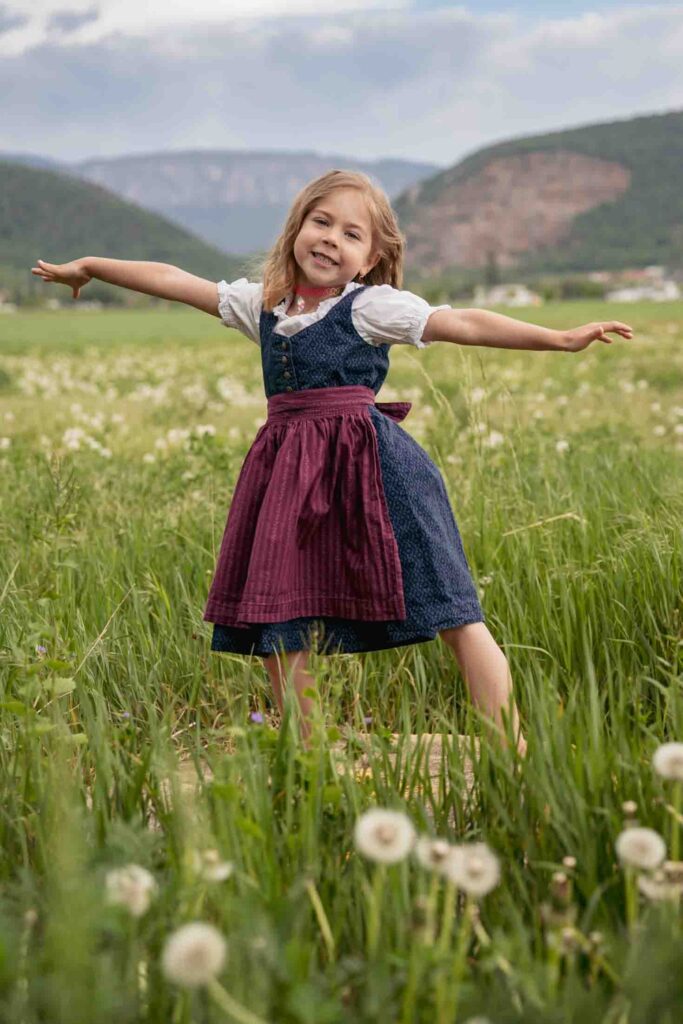 Familienfotografie Wiener Neustadt – natürliches Familienfotoshooting mit Kindern